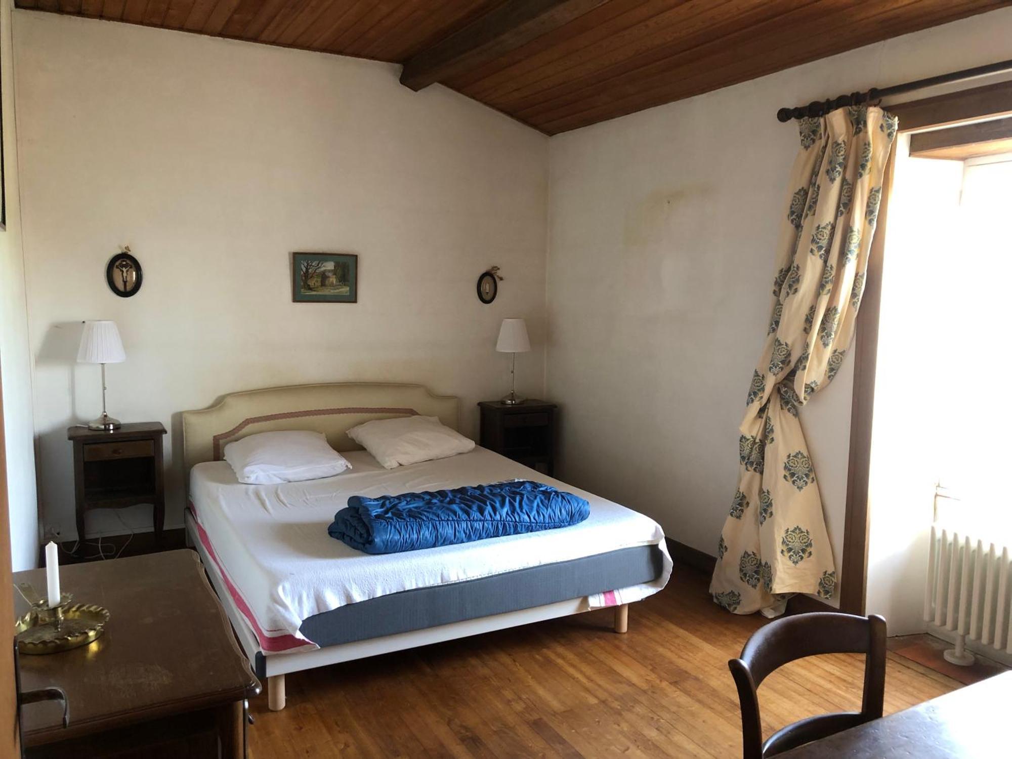 La Vieille Cure, Spa, Wifi A 20 Min Des Plages La Jonchere Exterior photo